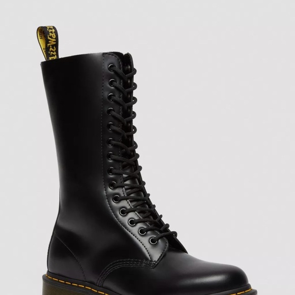 1914 Smooth Leather Tall Black Leather Lace-Up Boots- Dr. Martens US 8M / 9L - Picture 15 of 15